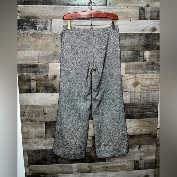 CHANEL - Picture 4 of 10